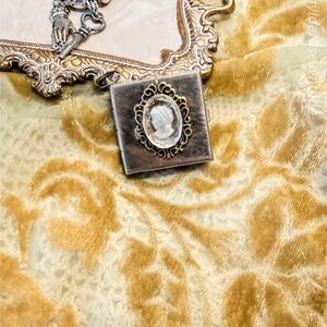 Cameo Silver Tone Locket Charm‎